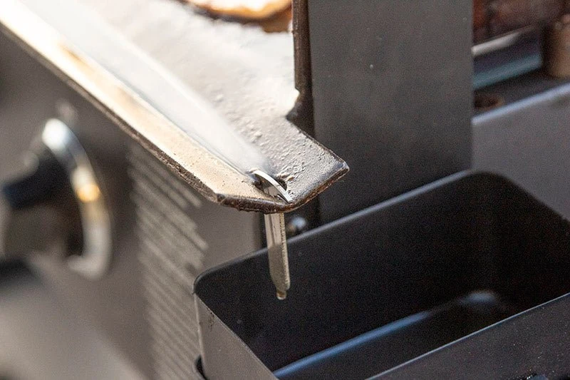 36" Griddle Grease Key - Image 3