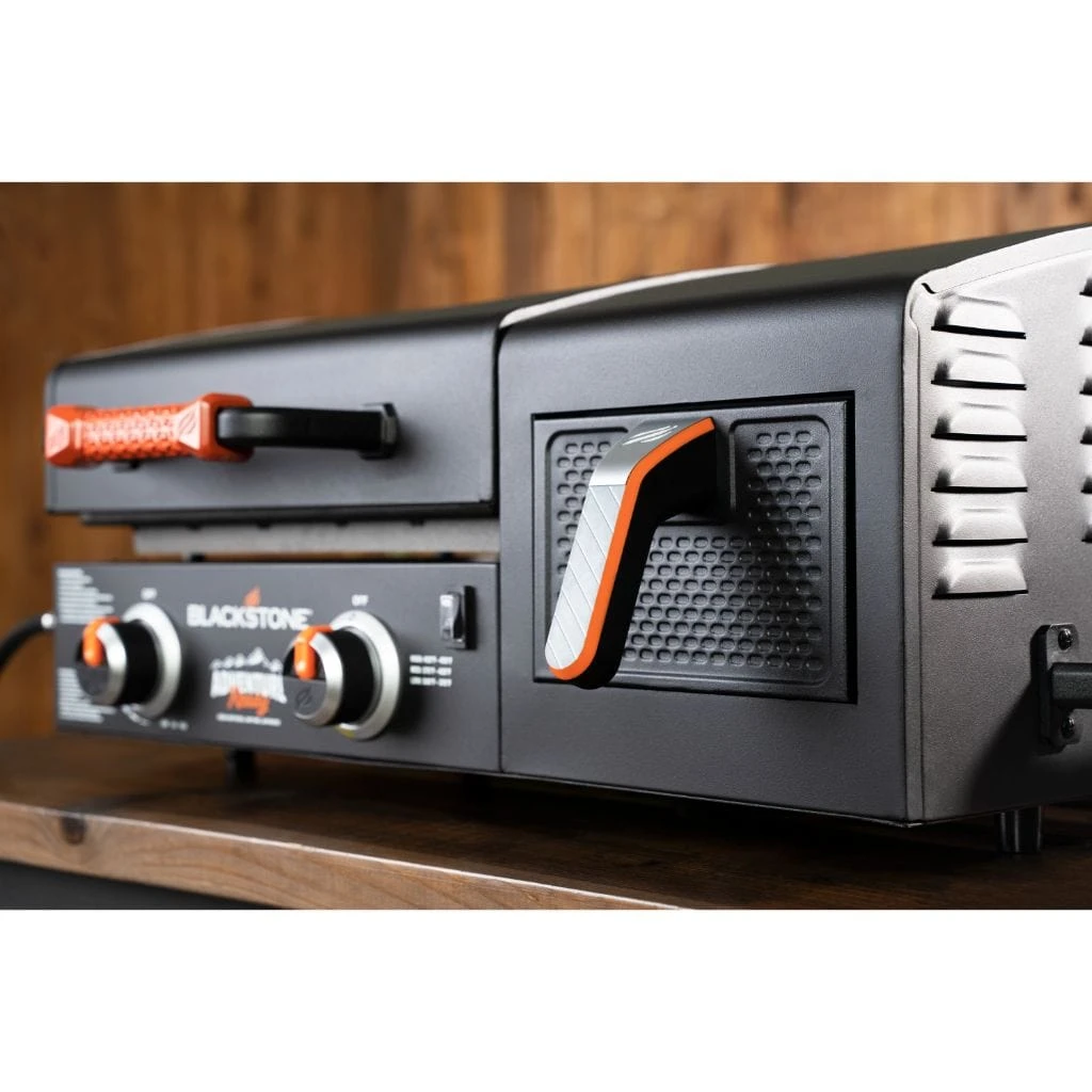 Blackstone 17" Adventure Ready Propane Gas Griddle With Electric Air Fryer - Image 4