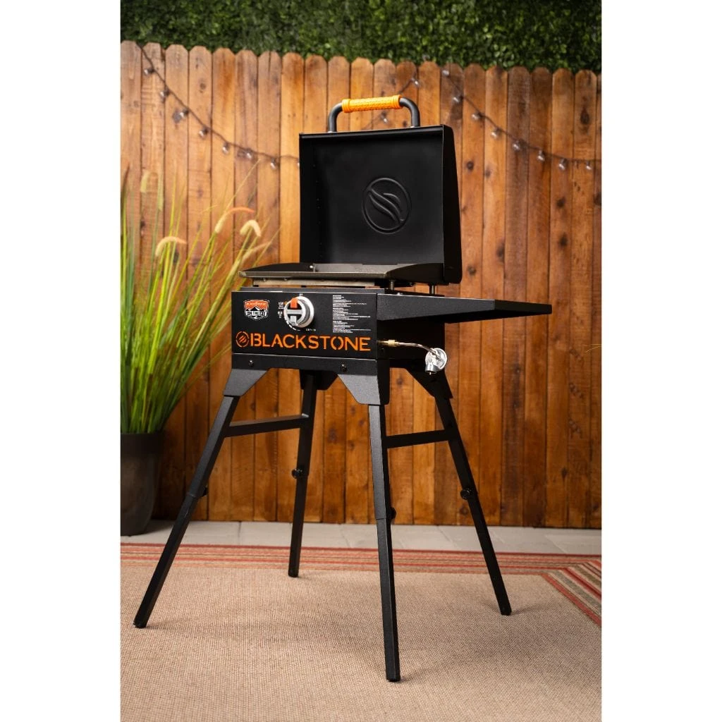 Blackstone 17" On The Go Propane Gas Cart Griddle With Hood - Image 4