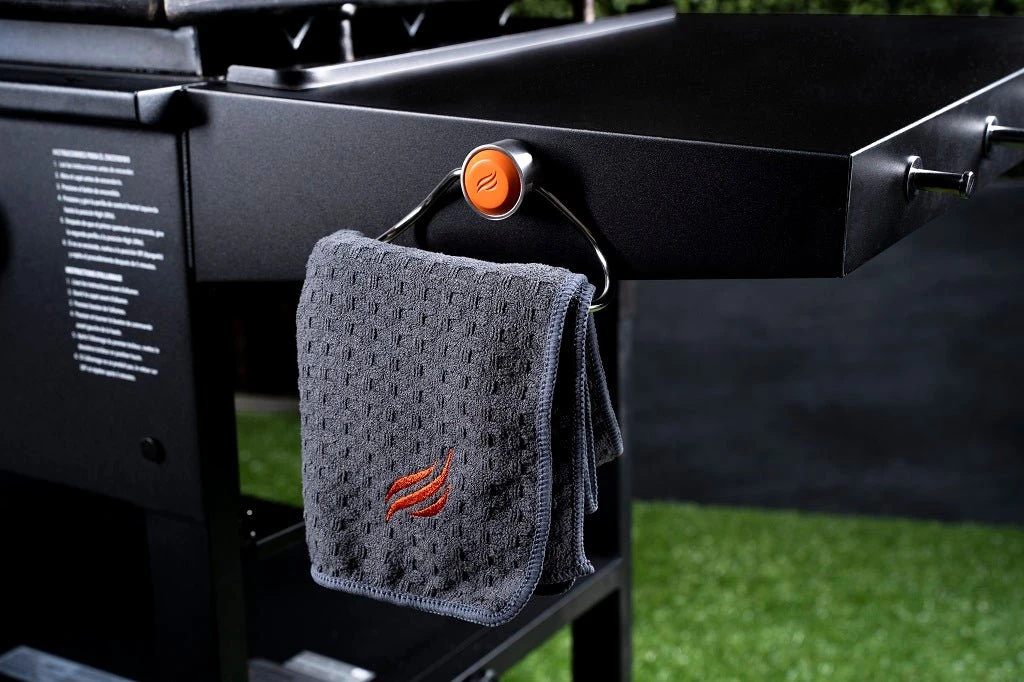 Magnetic Kitchen Towel Holder - Image 4